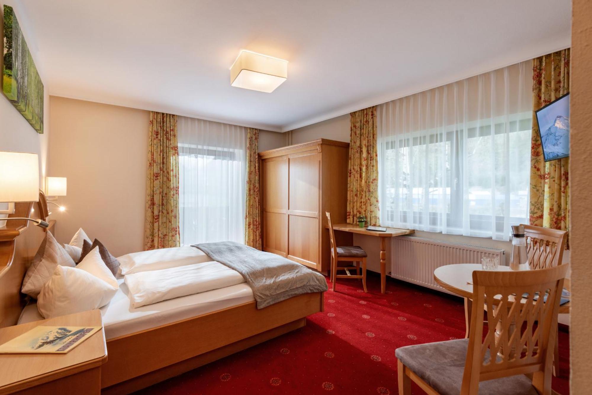 Hotel Garni Birkenhof Майргофен Екстер'єр фото